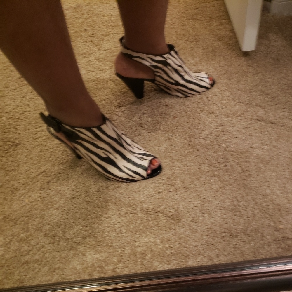 Tiger print J. Renee' dress Sandals